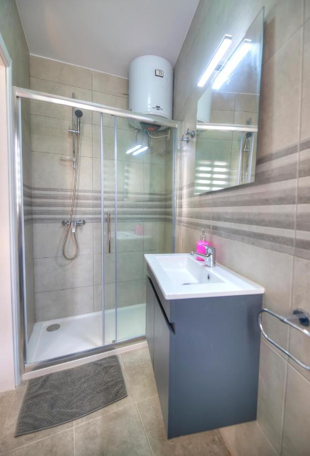 סליאמה Bright & Cozy 3Bedrooms With Stunning Views Dlap1-1 מראה חיצוני תמונה